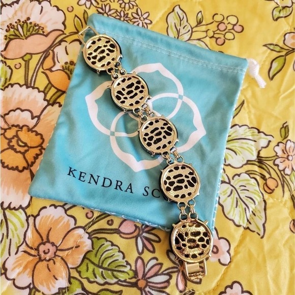 Kendra Scott Cassie Bracelet Iridescent Black - Picture 6 of 11